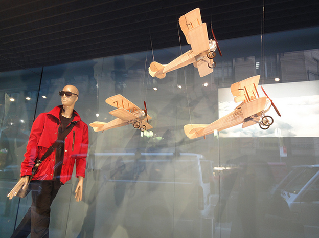 Louis Vuitton - Hot Air Balloons Window shop – Stock Editorial Photo ©  .shock #33740531