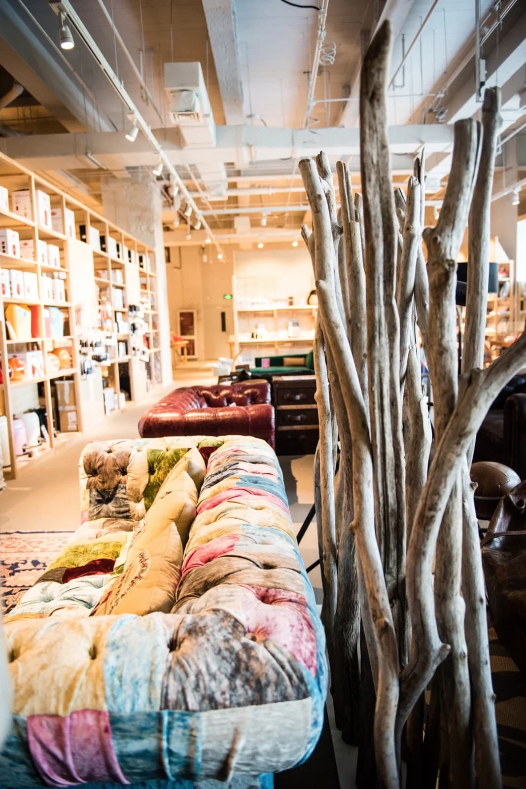 Globetrekker Design Cafe - 1