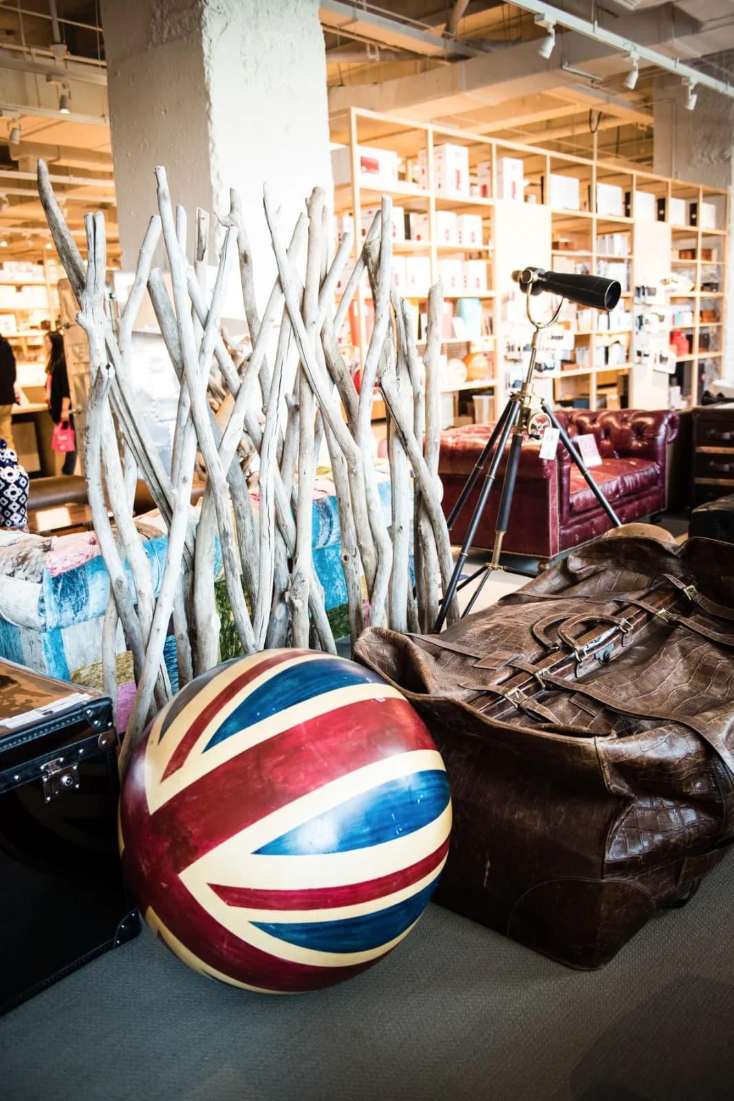 Globetrekker Design Cafe - 3