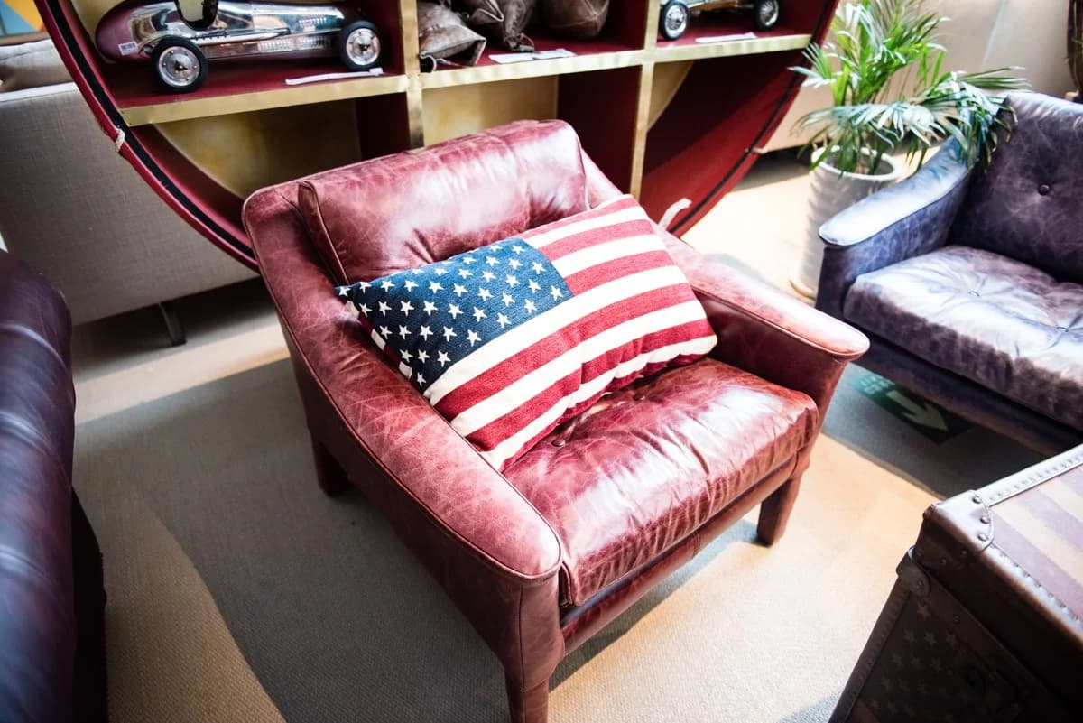 Globetrekker Design Cafe - 4