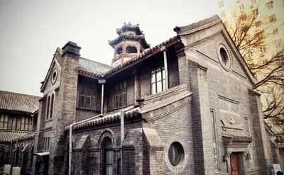 Design master Timothy Oulton at Covasta space